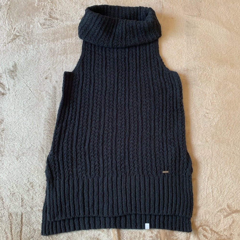 Hollister Sleeveless Chunky Turtleneck Sweater XS